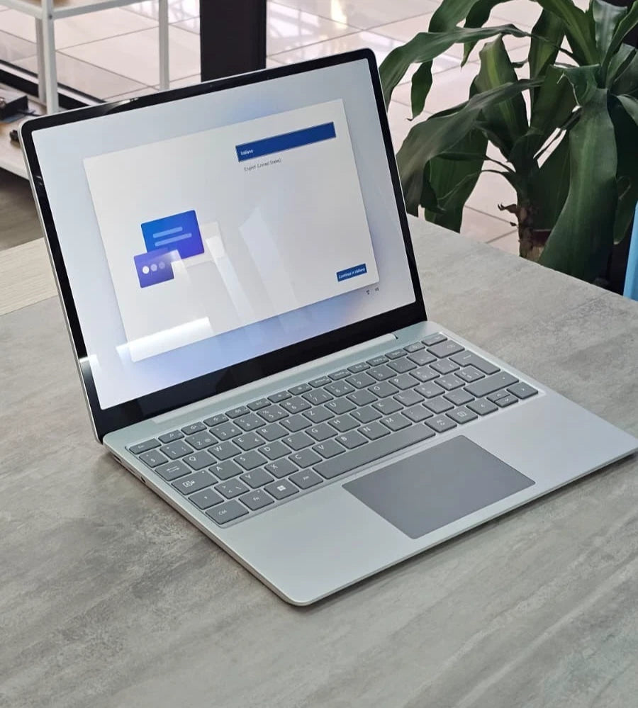 Microsoft surface laptop go 2 I5 11135g7 8gb 128gb 12,4" touch
