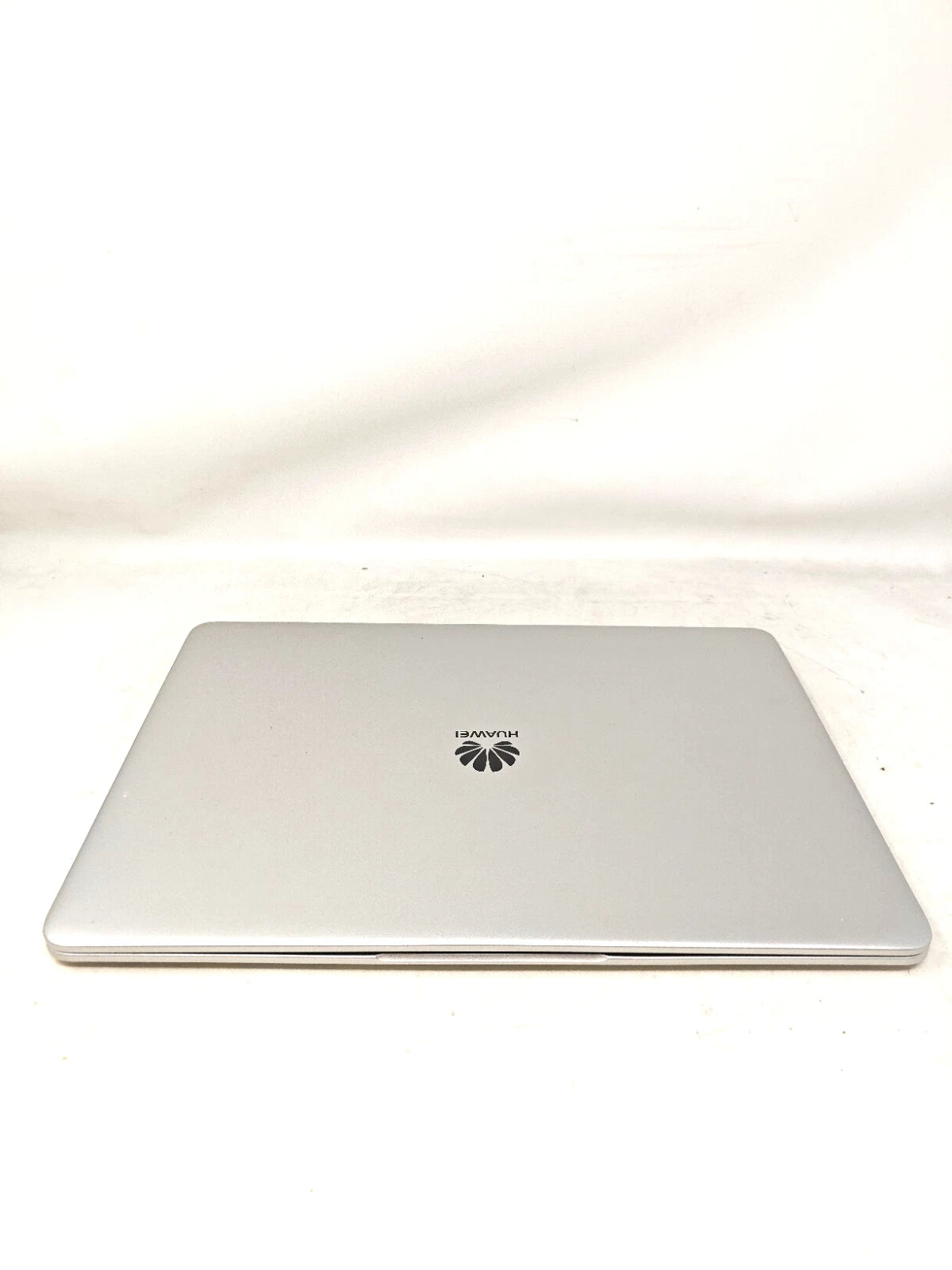 Huawey Matebook D I5 8250U 8gb 512gb 14" win 11