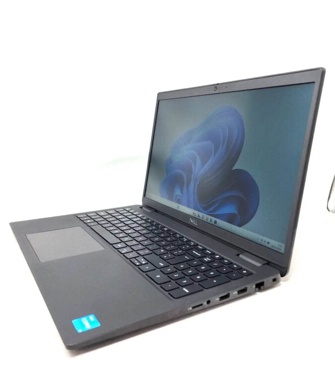 Dell latitude 3520 I3 1115G4 8gb 256gb 15,6"