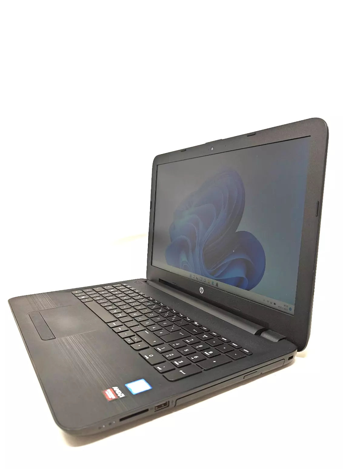 Hp 15-1y137NG I5 7200U 8gb 2Tb hdd 15,6" win 11