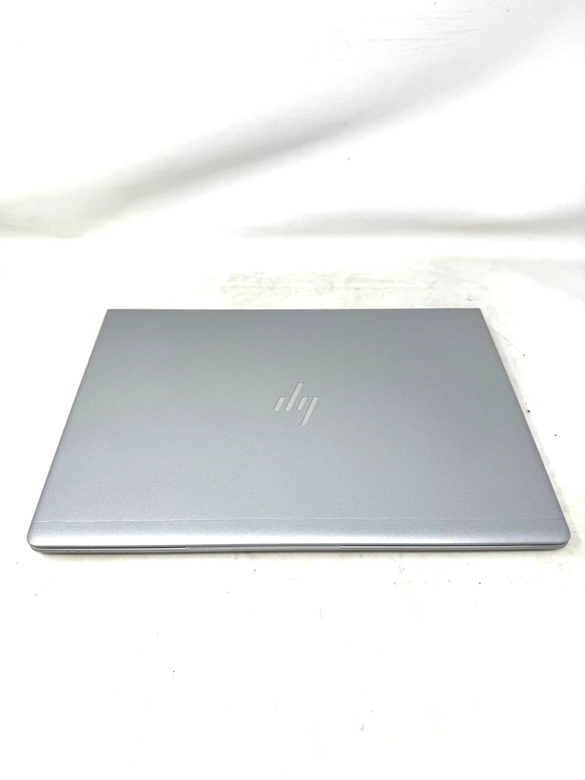 Hp elitebook 840 G6 I5 8365U 16gb RAM 256gb SSD 14"