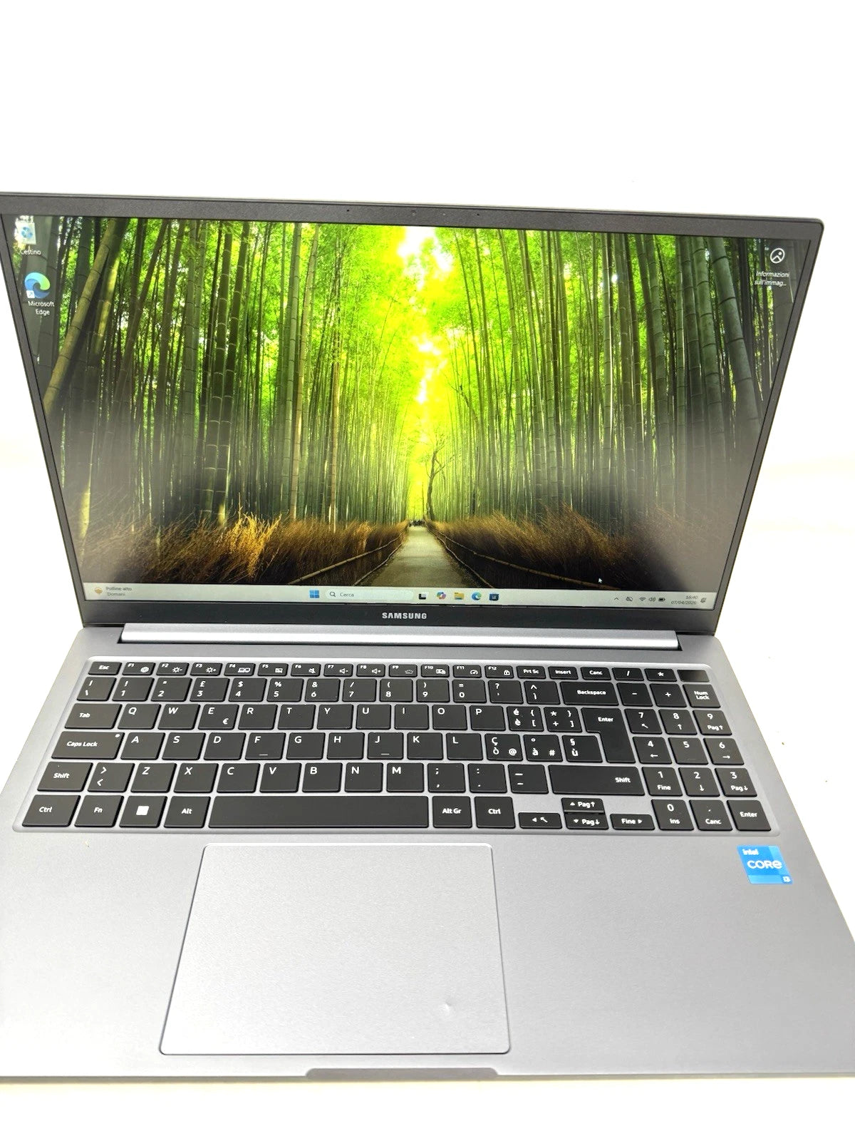 SAMSUNG GALAXY BOOK 4 15,6 Ricondizionato – i3 1315U, 8GB RAM, 256GB SSD, Win 11