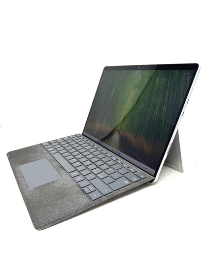 Microsoft surface Pro 8 I5 1145G7 16GB ram 256GB ssd 13"