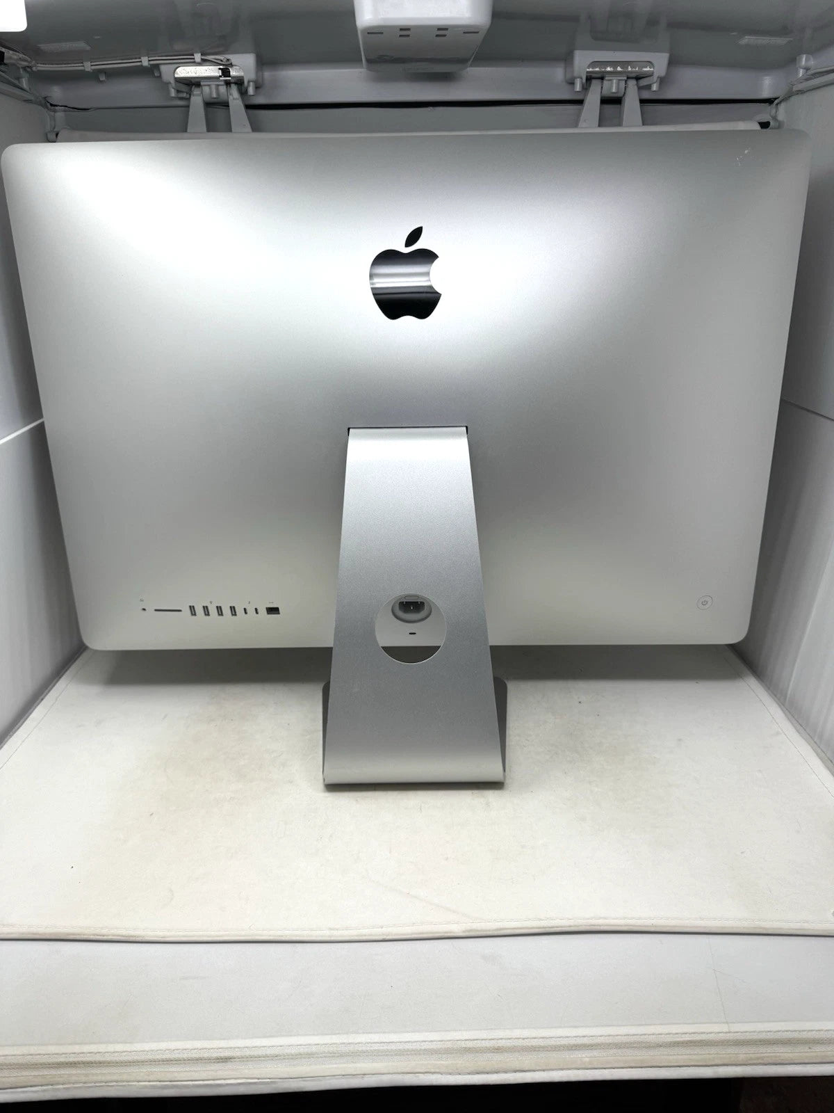 Apple Imac 27" 2017 I5 7600k 24GB ram 2TB fusion