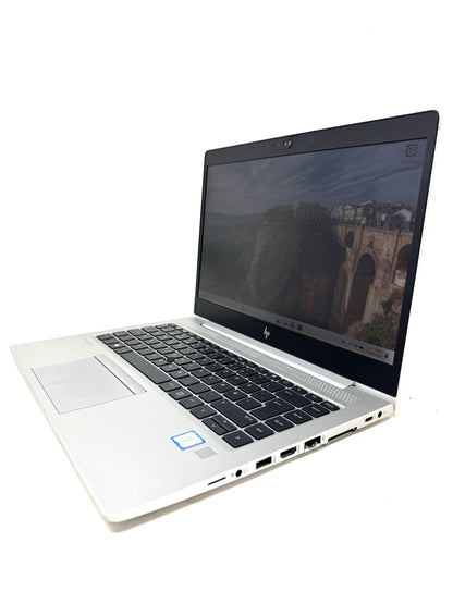 Hp Elitebook 840 G5 I7 8550U 8gb ram 256gb ssd 14"