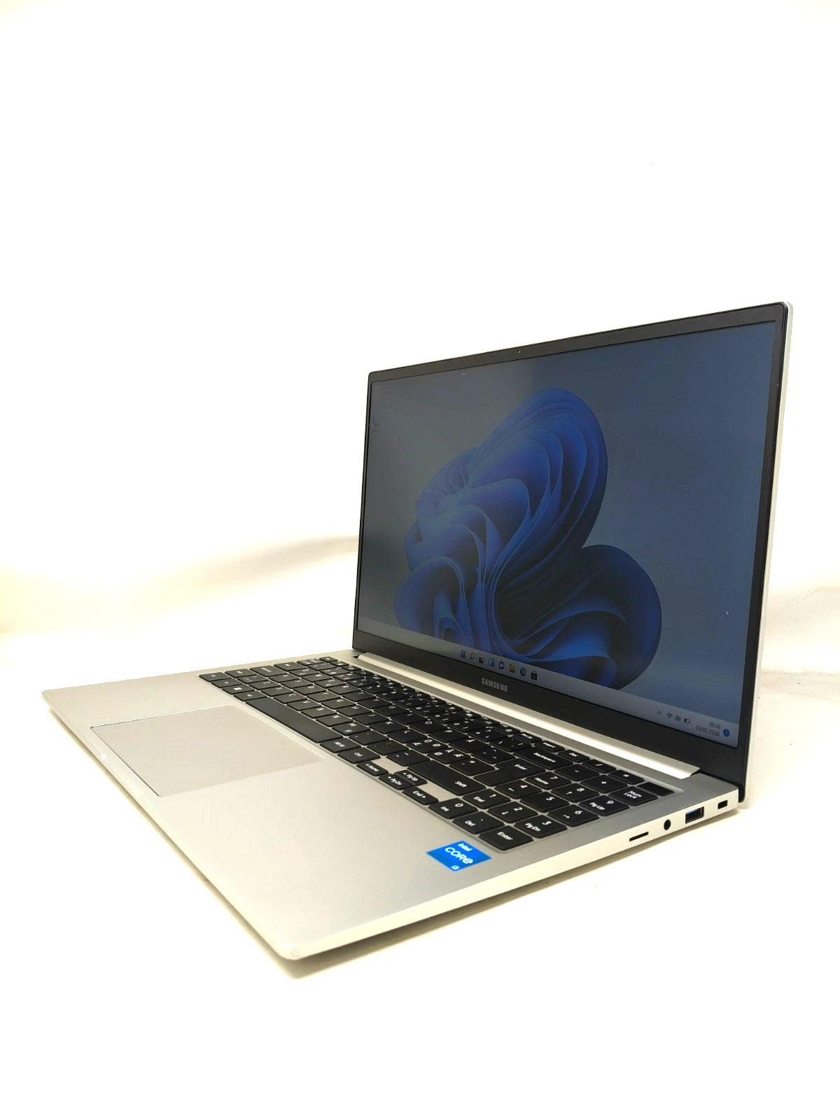 Samsung galaxy book 2 NP750XED I3 1215U 8gb 256gb 15,6"
