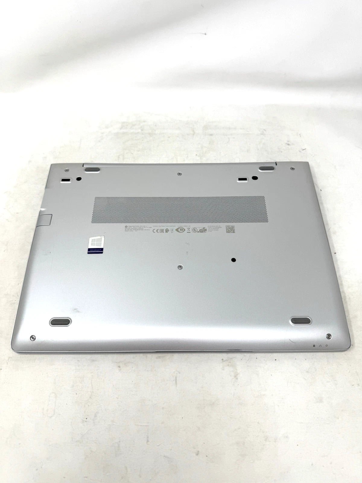 Hp Elitebook 840 G5 I7 8550U 8gb ram 256gb ssd 14"