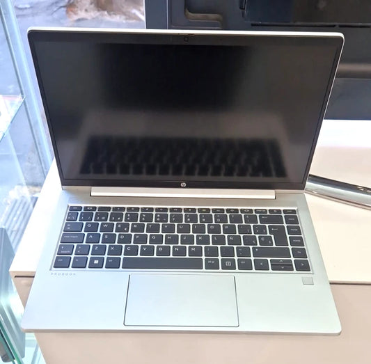 Hp probook 440 G8 I5 1135G7 16gb Ram 512gb Ssd 14"