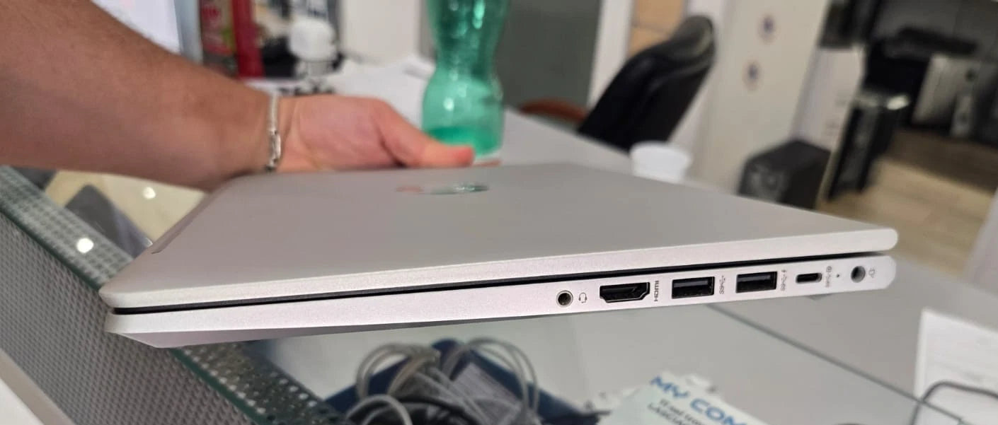 Hp probook 440 G8 I3 1115G4 8gb Ram 256gb Ssd 14"